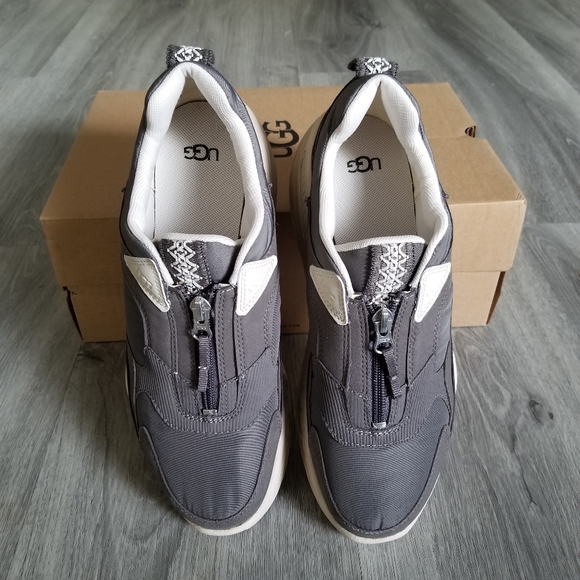 UGG CA805 ZIP Sneakers - Picture 5 of 9